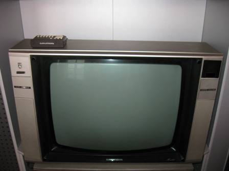 Grundig szines tévé 250 Ron
